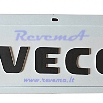 Purvasaugis 600 x 180 mm baltas IVECO logo priekis